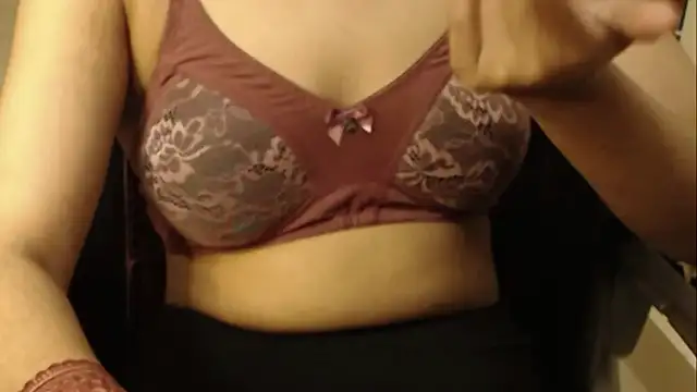 erotic indiancam online show from February 23, 2026, 5:27 am