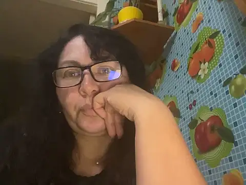 Snapshot of Vilvet777 chatting on October 9, 2025, 5:22 pm Vilvet777 online show from October 9, 2025, 5:22 pm