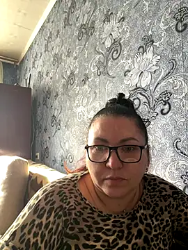 Snapshot of Vilvet777 chatting on October 21, 2025, 6:36 am Vilvet777 online show from October 21, 2025, 6:36 am