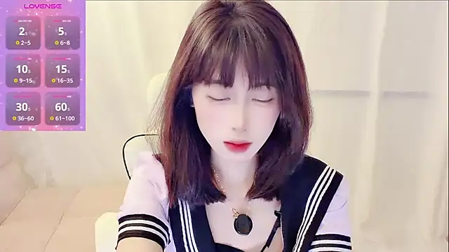 yuanbao a online show from February 15, 2026, 12:03 pm