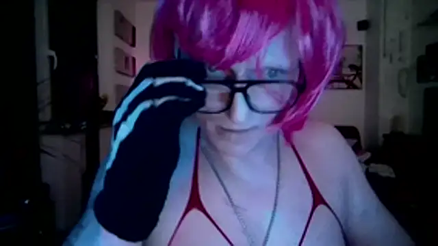 hellgirl1980 online show from April 1, 2026, 9:34 pm