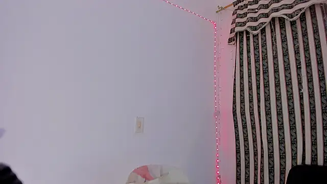 roselyn caprice online show from February 19, 2026, 2:18 am