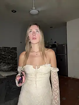 Sashailardi online show from April 4, 2026, 3:49 am