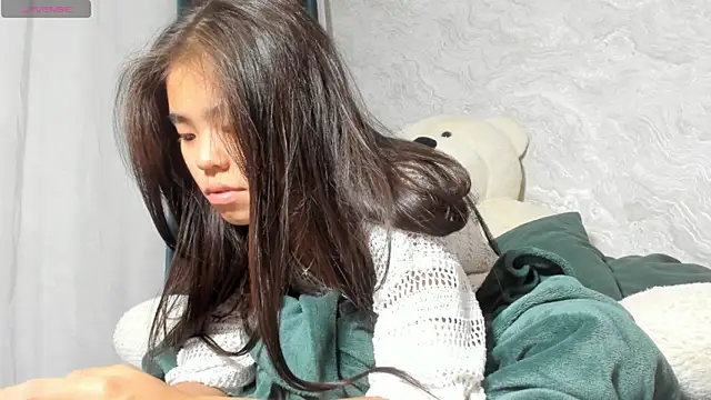 Snapshot of Ayumi_rin chatting on October 3, 2025, 12:07 am Ayumi rin online show from October 3, 2025, 12:07 am