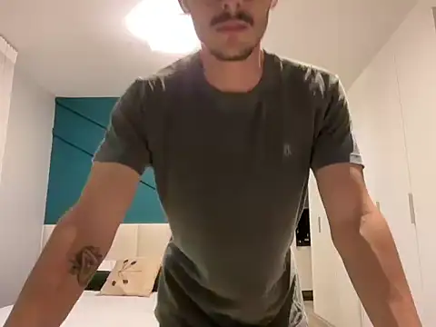 gabemodel online show from September 12, 2025, 1:38 am