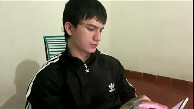 ErickWalton online show from October 2, 2025, 4:19 am