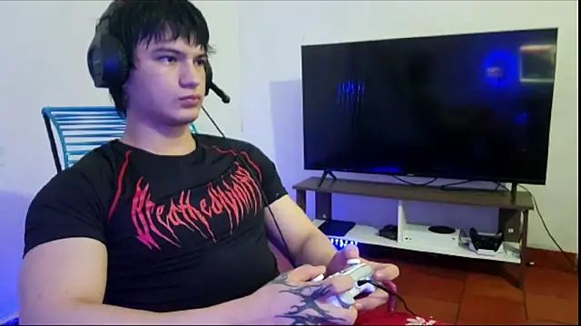 ErickWalton online show from October 31, 2025, 5:30 am