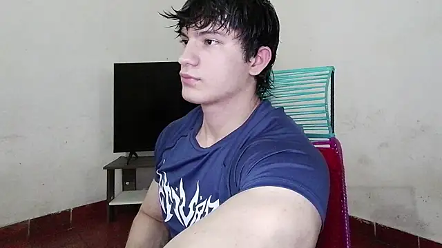 Snapshot of ErickWalton chatting on January 19, 2026, 5:11 am ErickWalton online show from January 19, 2026, 5:11 am