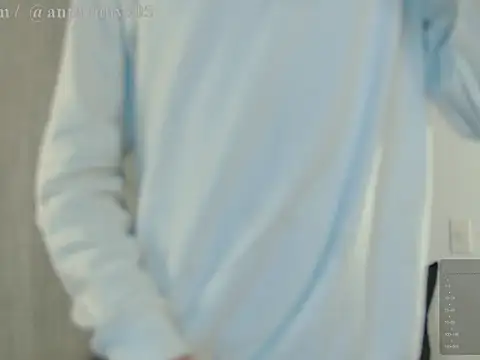 anthonny 05 online show from October 12, 2025, 11:42 am