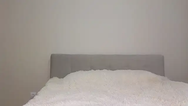 Annabel theMoon online show from April 21, 2026, 2:26 am