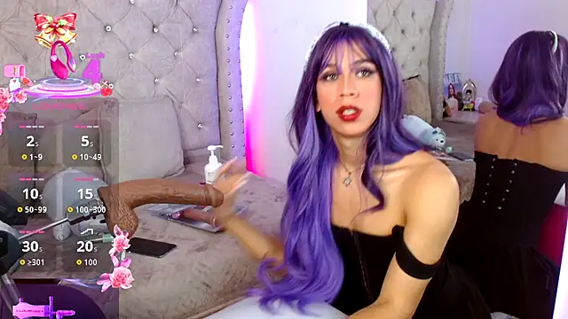 Eva Walker  online show from December 3, 2025, 4:53 am