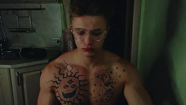 James  Noah online show from September 29, 2025, 9:08 pm