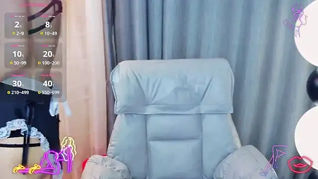 Snapshot of FIona-333 chatting on September 21, 2025, 11:01 am FIona-333 online show from September 21, 2025, 11:01 am