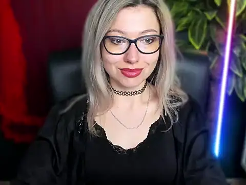 loveHeidi online show from April 15, 2026, 4:52 am