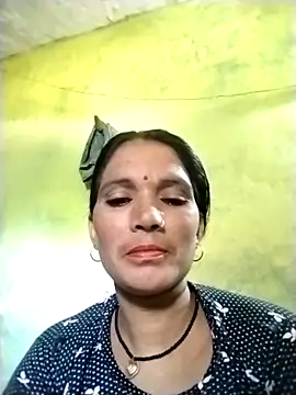 Snapshot of Monika_cut chatting on September 11, 2025, 5:51 am Monika cut online show from September 11, 2025, 5:51 am