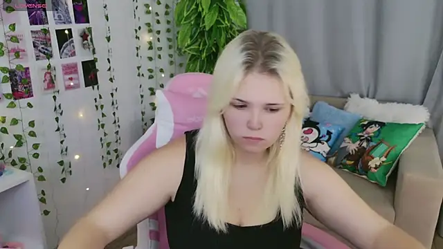 EmillyRogers online show from September 22, 2025, 5:31 am