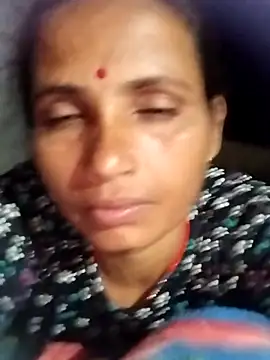 KIRTI12 HOT online show from September 27, 2025, 4:01 pm