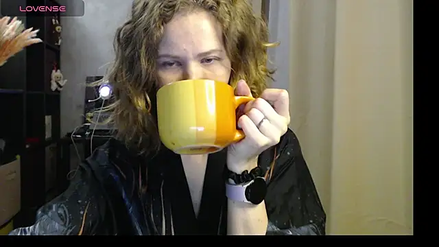 harpermoss online show from September 14, 2025, 6:51 pm