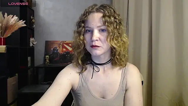 harpermoss online show from September 17, 2025, 7:15 pm