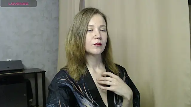 harpermoss online show from October 19, 2025, 8:20 pm