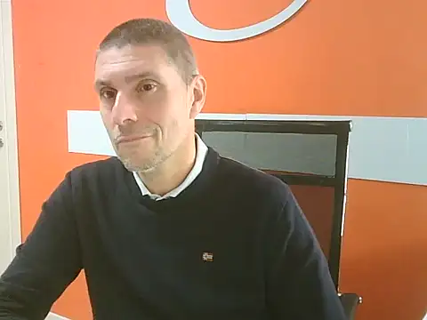 max79ve31 online show from November 18, 2025, 2:32 pm