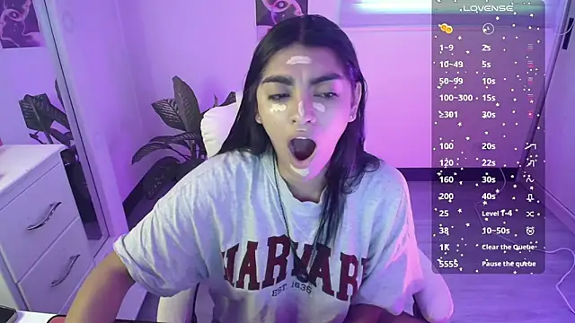 Snapshot of amarasilk_ chatting on June 8, 2026, 10:10 pm amarasilk online show from June 8, 2026, 10:10 pm