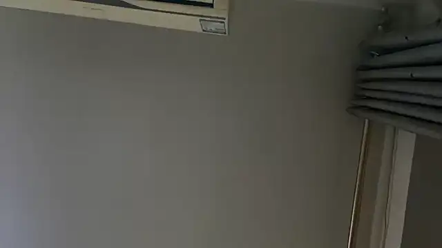 Snapshot of Fengbaby-555 chatting on November 24, 2025, 5:45 pm Fengbaby-555 online show from November 24, 2025, 5:45 pm