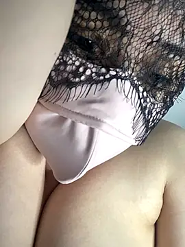 Newpussy at strip online show from September 21, 2025, 6:20 pm