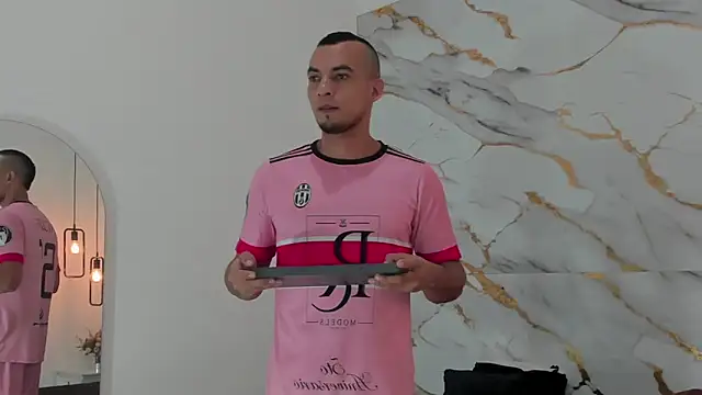 Snapshot of johan_miller0 chatting on September 14, 2025, 3:49 am johan miller0 online show from September 14, 2025, 3:49 am