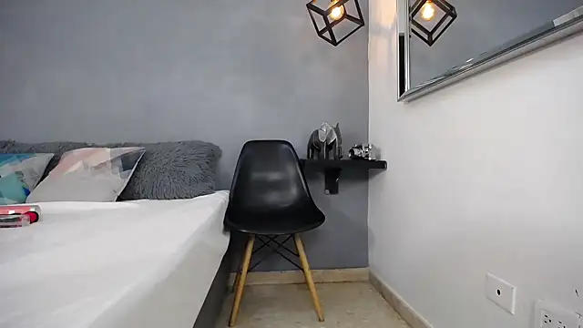 Luciana Graay online show from October 21, 2025, 1:12 pm