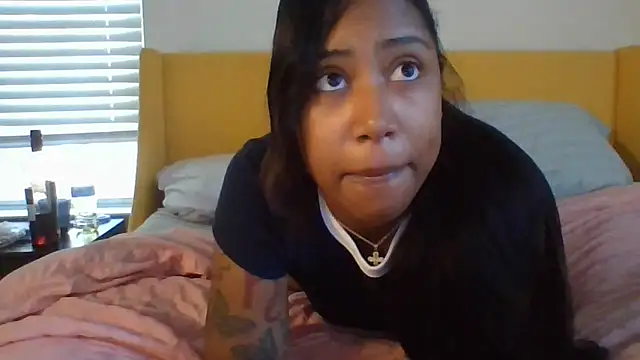 Snapshot of jottijade chatting on October 18, 2025, 12:50 pm jottijade online show from October 18, 2025, 12:50 pm