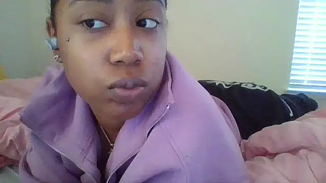 Snapshot of jottijade chatting on November 4, 2025, 2:27 pm jottijade online show from November 4, 2025, 2:27 pm