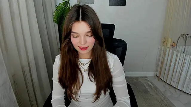 DivineAmour online show from November 18, 2025, 12:31 pm