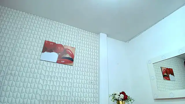 Snapshot of GhanimaBrooks chatting on October 2, 2025, 12:01 pm GhanimaBrooks online show from October 2, 2025, 12:01 pm