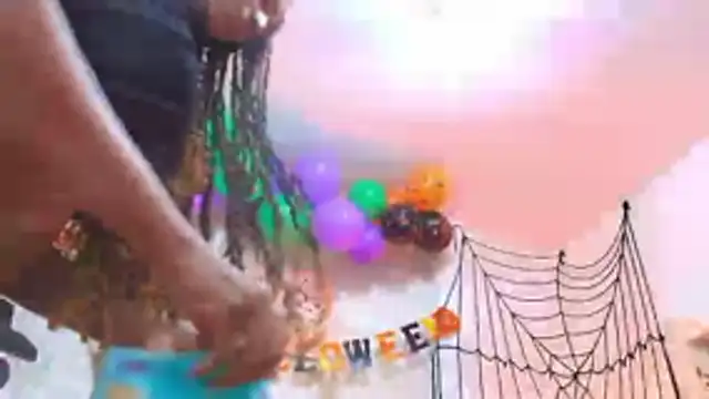 Snapshot of GhanimaBrooks chatting on October 27, 2025, 12:20 pm GhanimaBrooks online show from October 27, 2025, 12:20 pm