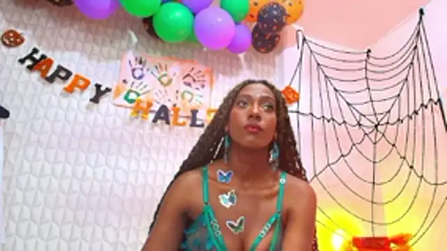 Snapshot of GhanimaBrooks chatting on October 30, 2025, 11:55 am GhanimaBrooks online show from October 30, 2025, 11:55 am