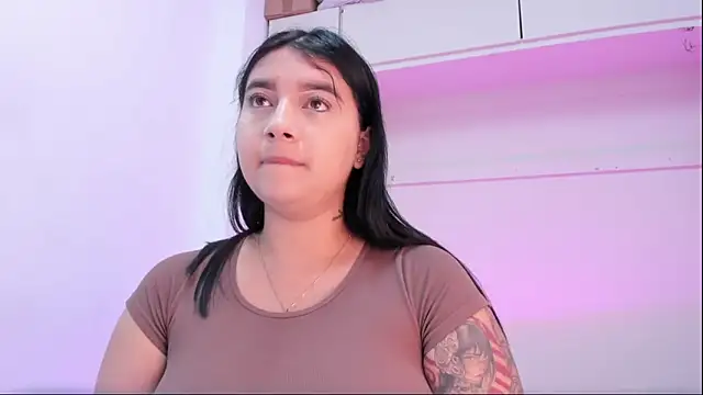 BrianaTaylorr online show from November 1, 2025, 7:16 pm