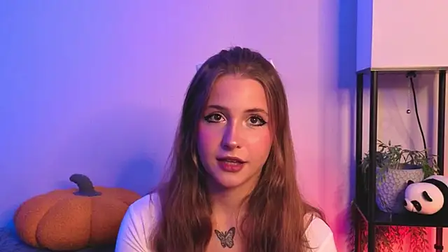 LoveSeekins online show from October 12, 2025, 7:35 pm