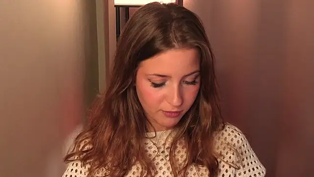 LoveSeekins online show from December 2, 2025, 7:31 pm