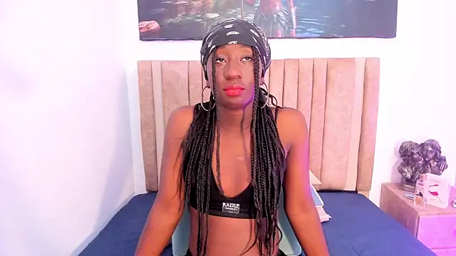 Madison Monroe  online show from October 11, 2025, 12:47 pm