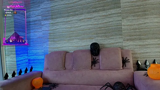 Teffy Cute  online show from October 20, 2025, 6:08 pm