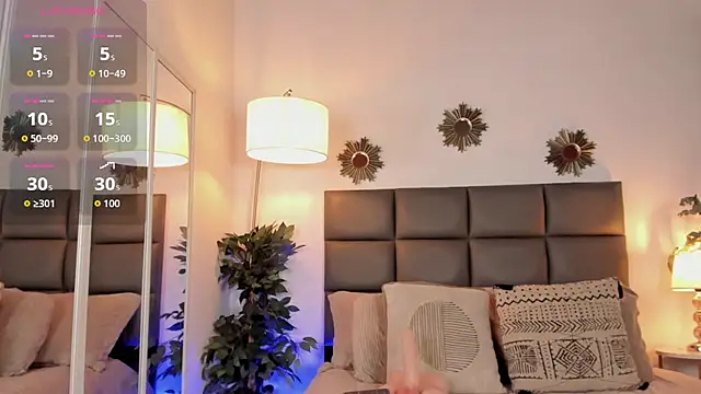 Snapshot of nicolehenna chatting on November 27, 2025, 8:44 pm nicolehenna online show from November 27, 2025, 8:44 pm