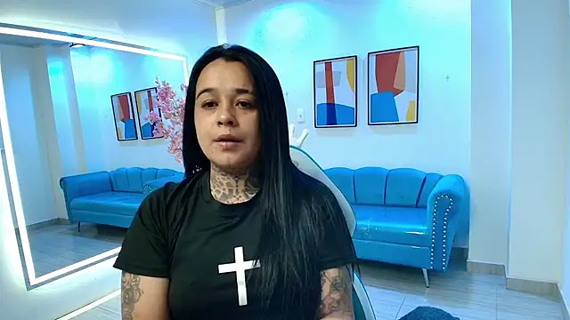 Black roseee online show from October 18, 2025, 4:15 am