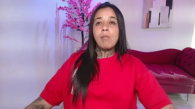 Black roseee online show from November 25, 2025, 3:50 am