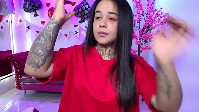 Black roseee online show from February 21, 2026, 3:40 am