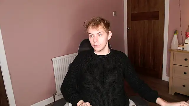 scottishtwink01 online show from September 17, 2025, 1:24 pm
