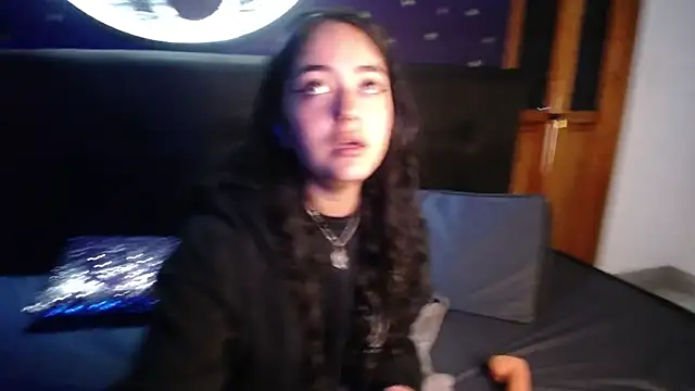 Fairy marie12 online show from September 18, 2025, 8:44 pm