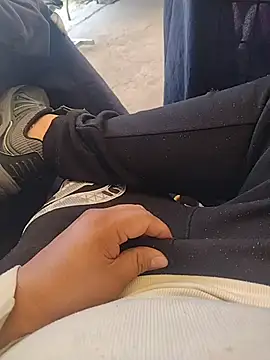 Snapshot of Santiagoqro85 chatting on December 4, 2025, 6:05 pm Santiagoqro85 online show from December 4, 2025, 6:05 pm