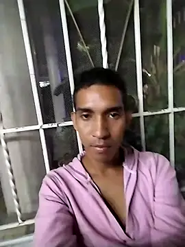 Snapshot of alejandro045 chatting on November 10, 2025, 1:48 am alejandro045 online show from November 10, 2025, 1:48 am