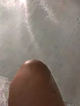 Snapshot of luzmelzinha chatting on October 15, 2025, 3:28 am luzmelzinha online show from October 15, 2025, 3:28 am